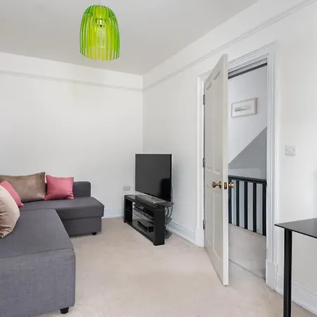 2 Bed In Oc-sz306 Дом отдыха *